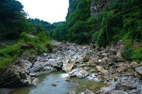 云南昭通山体滑坡34人遇难10人失联